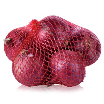 Red,Onion,Isolated,On,White,Bacground