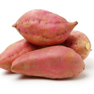 Sweet,Potatoes,On,The,White,Background