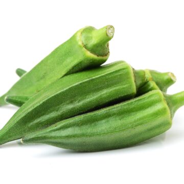 Fresh,Young,Okra,Isolated,On,White,Background